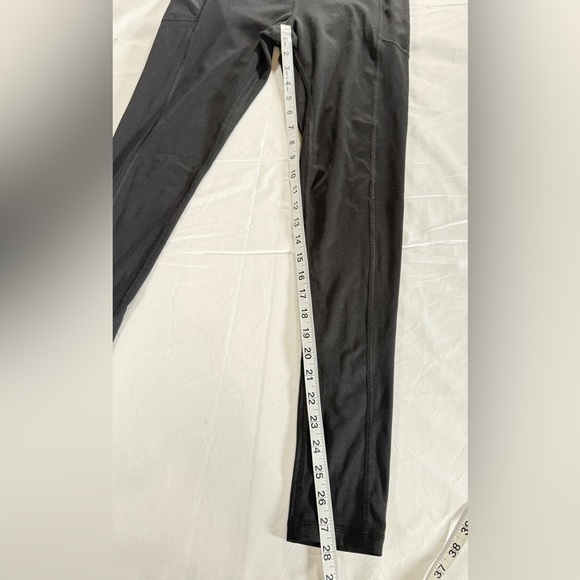 Victoria's Secret Black Leggings with side pockets. NWOT. Sz 10 - Picture 3 of 5